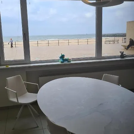 Frontaal Gelijkvloers Seaview 80m² 2 Slp Lejlighed