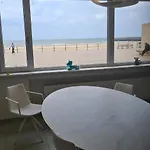 Frontaal Gelijkvloers Seaview 80m² 2 Slp Apartment