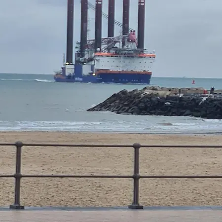 Frontaal Gelijkvloers Seaview 80m² 2 Slp Ostend