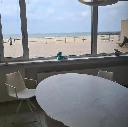 Frontaal Gelijkvloers Seaview 80m² 2 Slp Apartmán