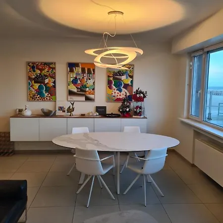 公寓 Frontaal Gelijkvloers Seaview 80m² 2 Slp 奥斯滕德